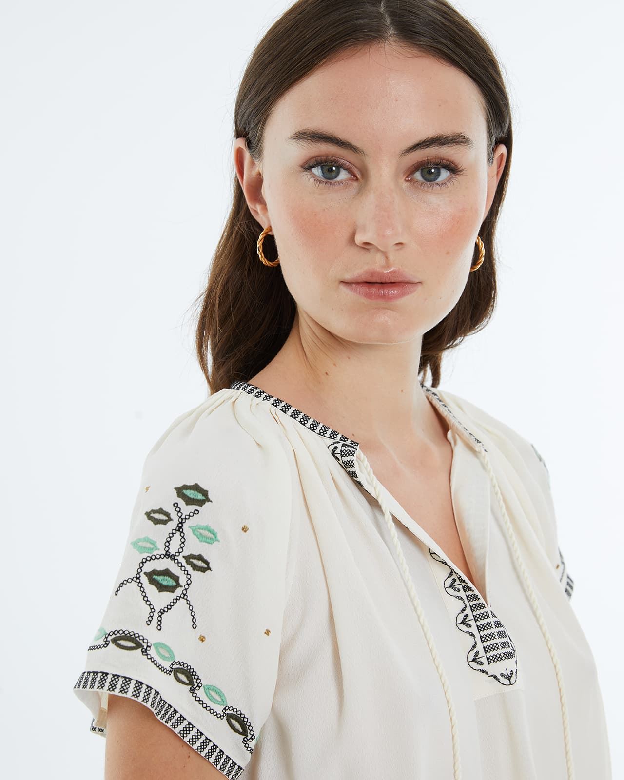 Blusa crudo bordados - Imagen 3