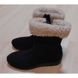 Bota negra C11 - Imagen 2