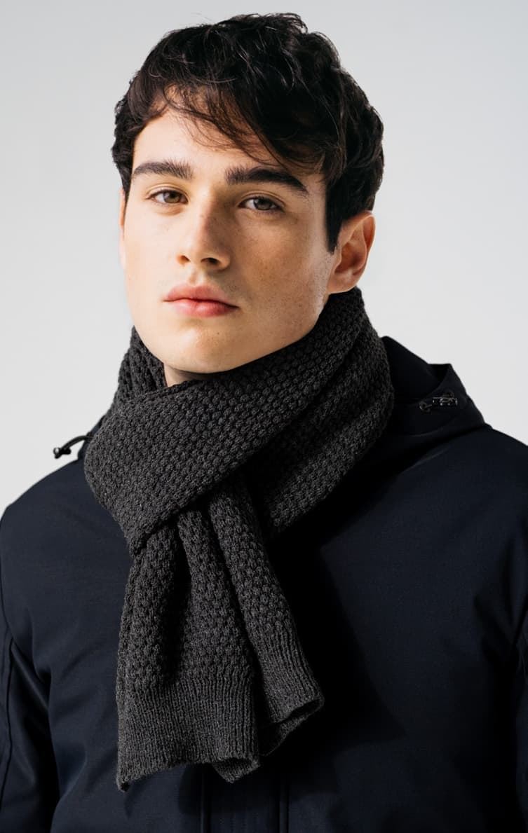 Bufanda gris - Imagen 1