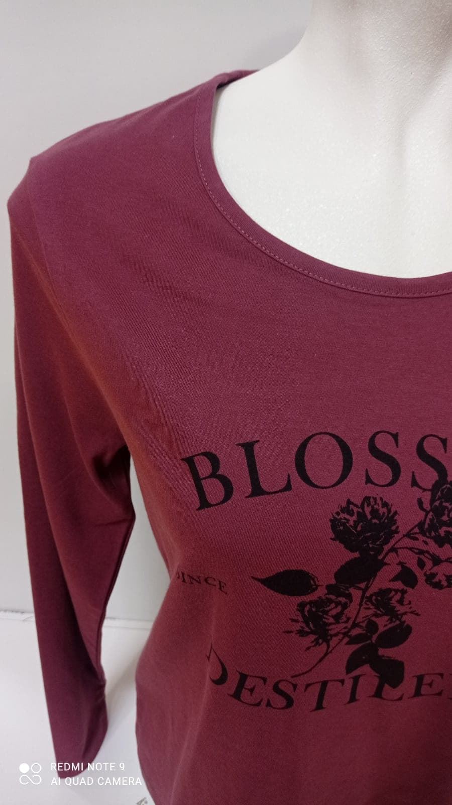 Camiseta grana - Imagen 2