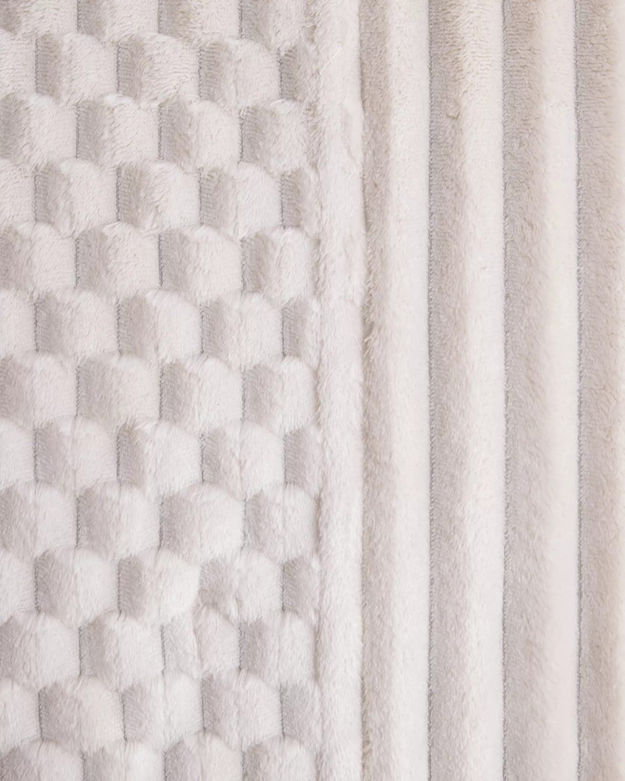 Edredón jacquard sherpa DAN crema - Imagen 5