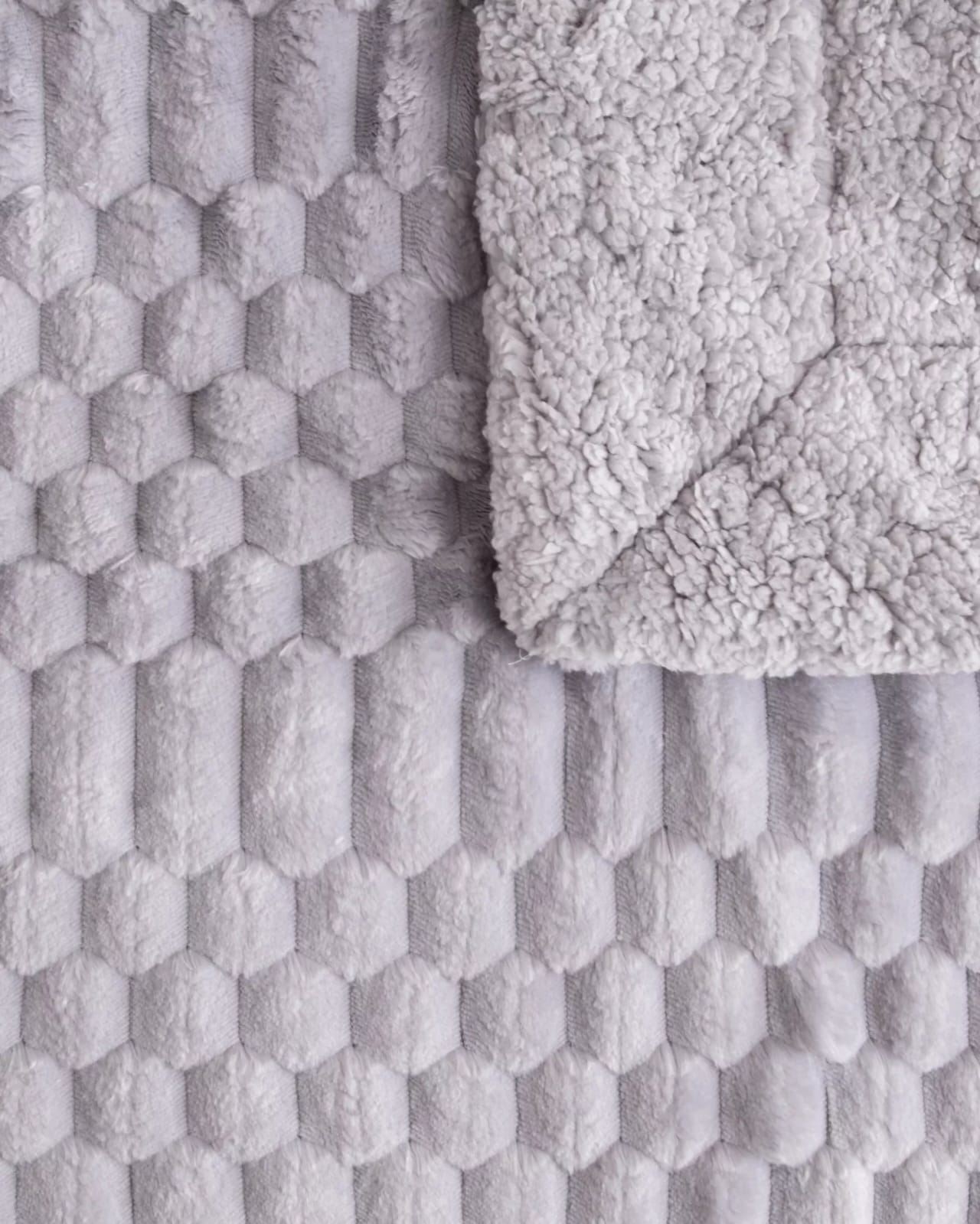 Manta jacquard sherpa Evelin gris - Imagen 5
