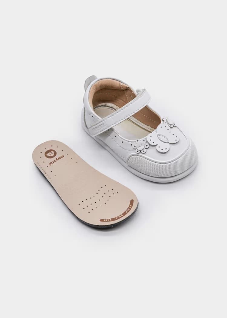 Mercedita respetuosa blanca - Imagen 5