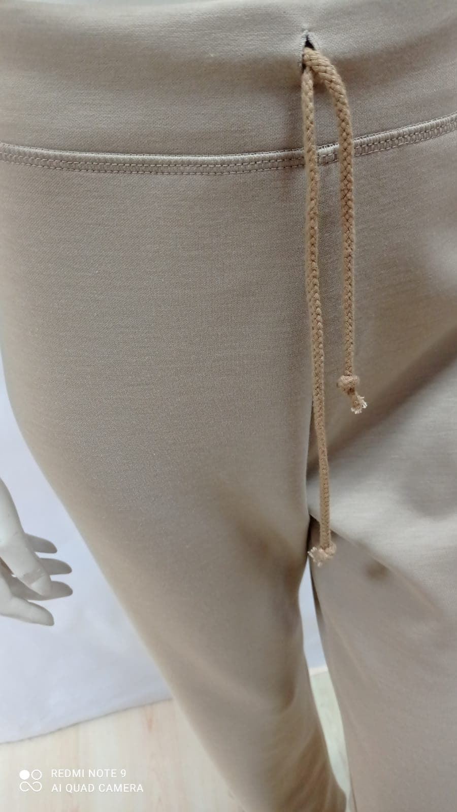 Pantalón camel - Imagen 3