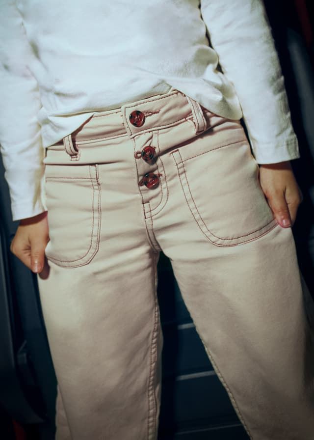 Pantalón sarga almendra - Imagen 2