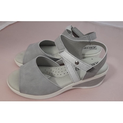 Sandalia gris - Imagen 1