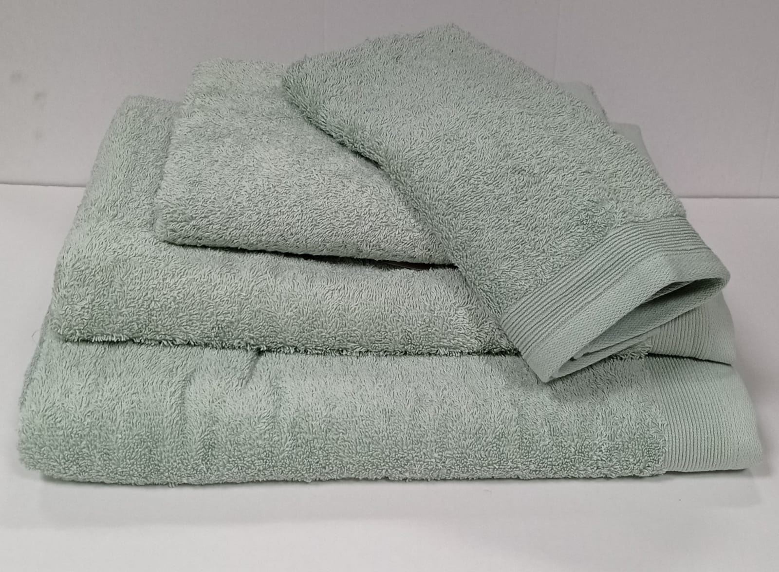 Toalla Trovador VENUS VERDE 100% Algodón 500gr - Imagen 1