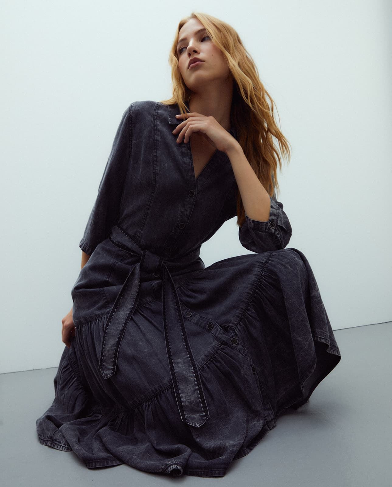 Vestido tejano gris - Imagen 3