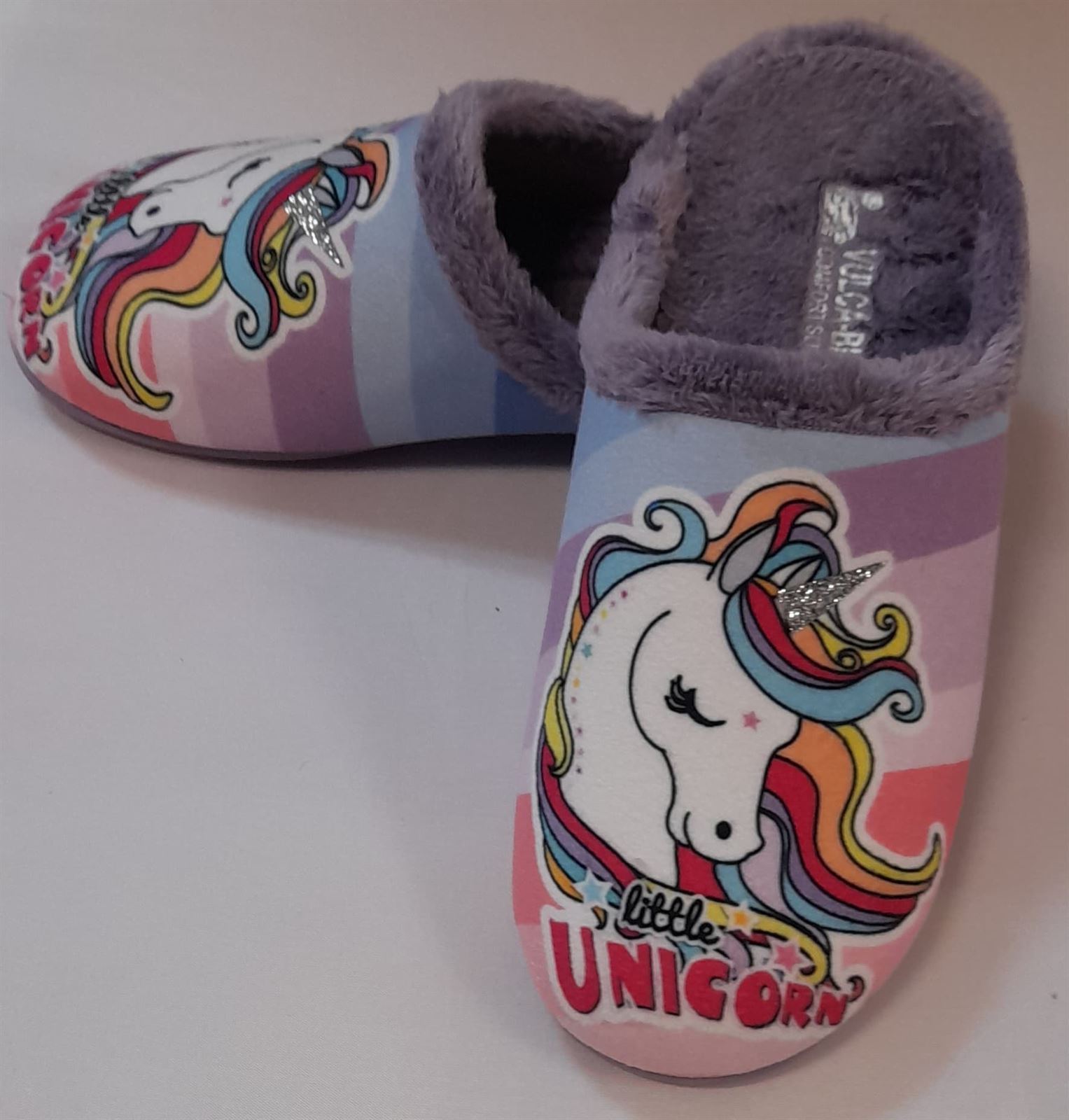 Zapatilla lila unicornio - Imagen 2