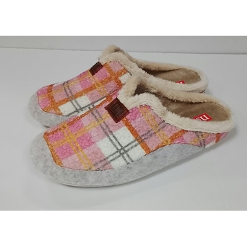 Zapatilla rosa - Imagen 2