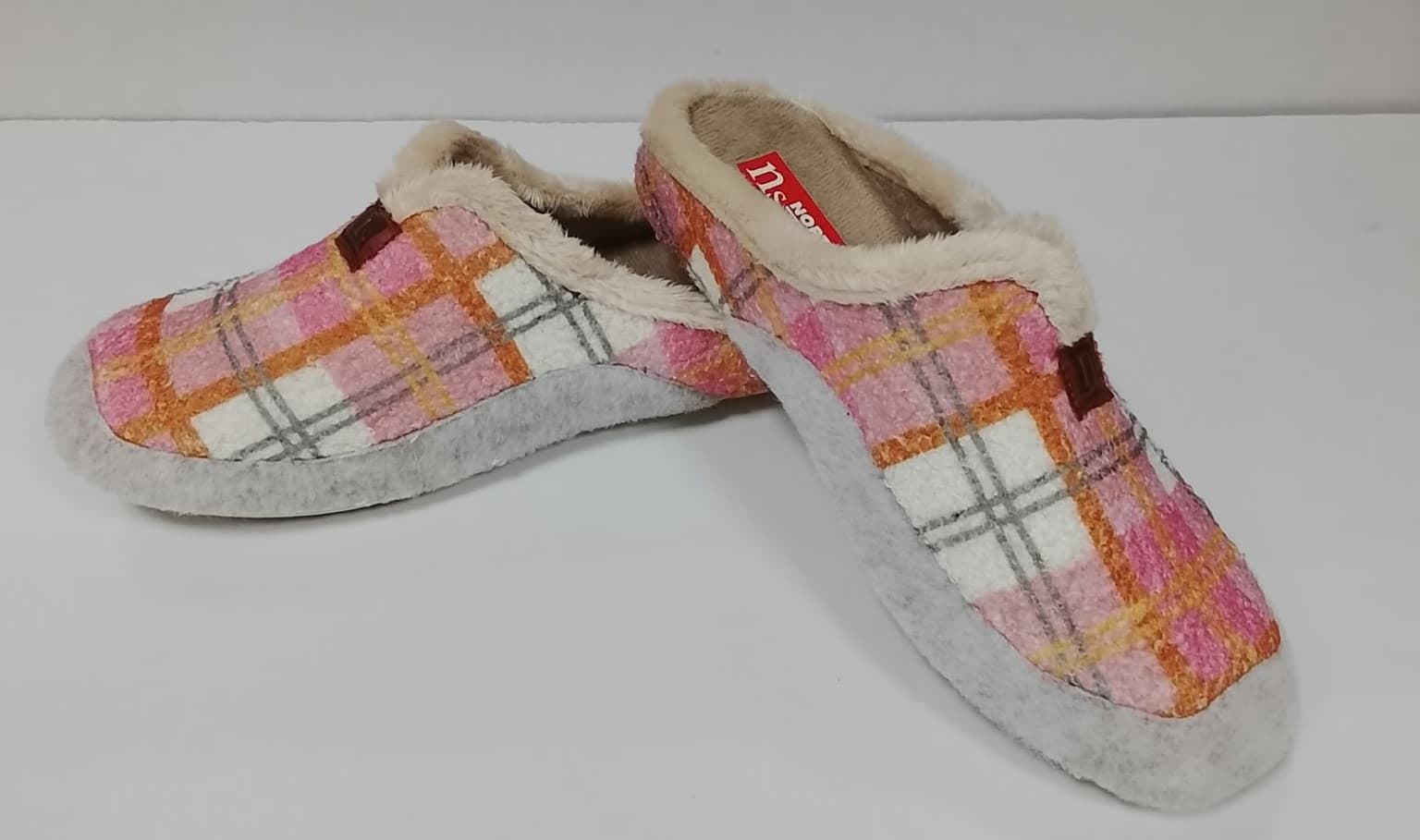 Zapatilla rosa - Imagen 3