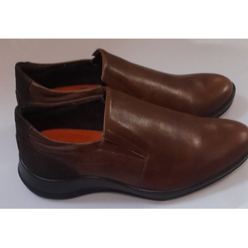 Zapato Komodo marrón - Imagen 1