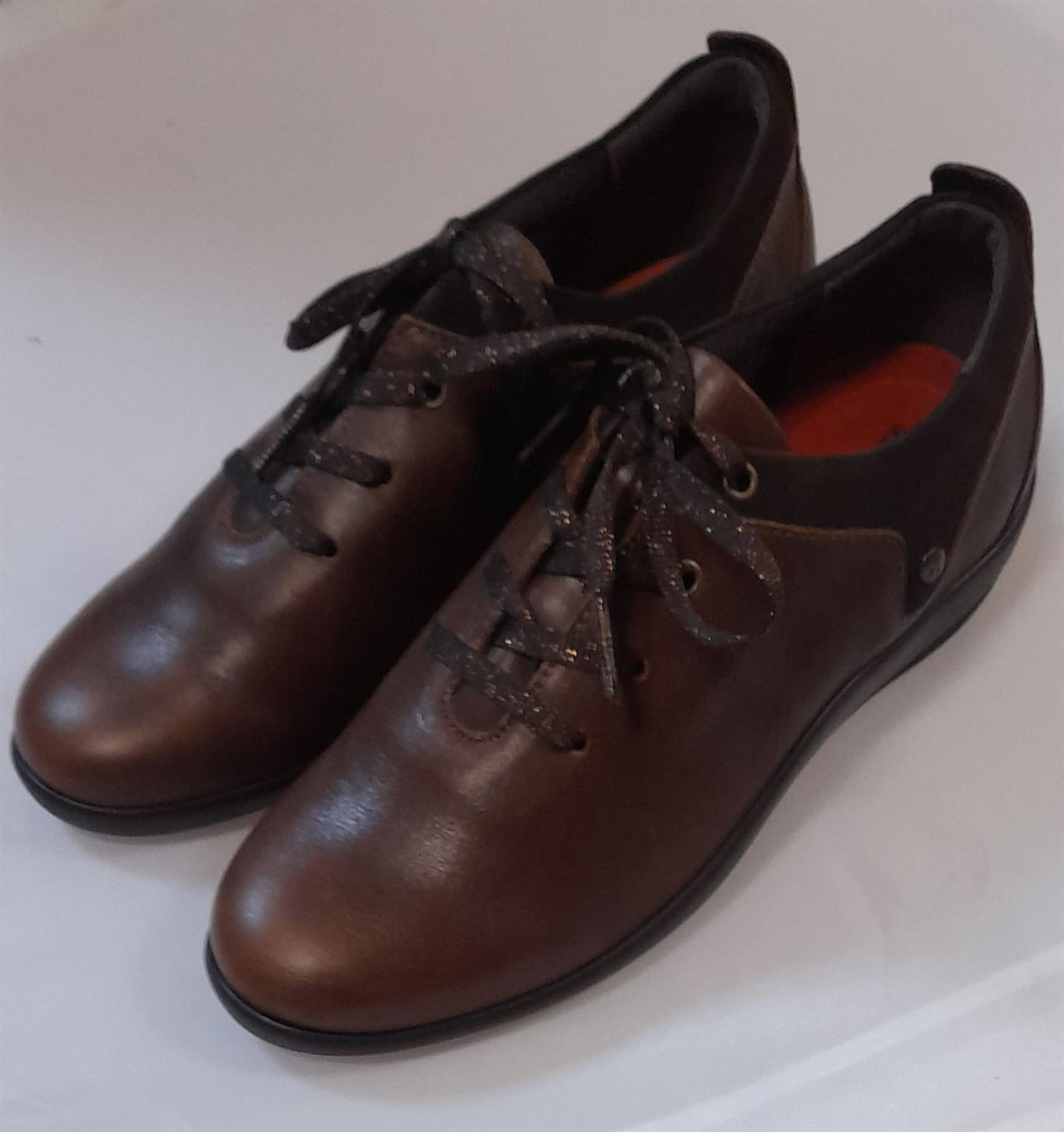 Zapato marrón cordones - Imagen 2
